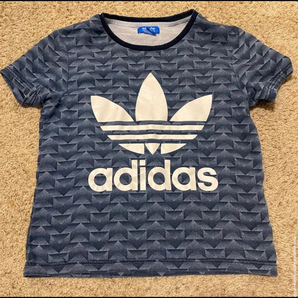 Adidas top